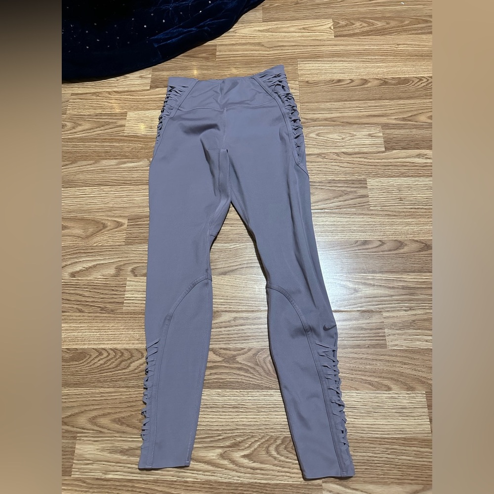 Nike Women's Lavender Leggings